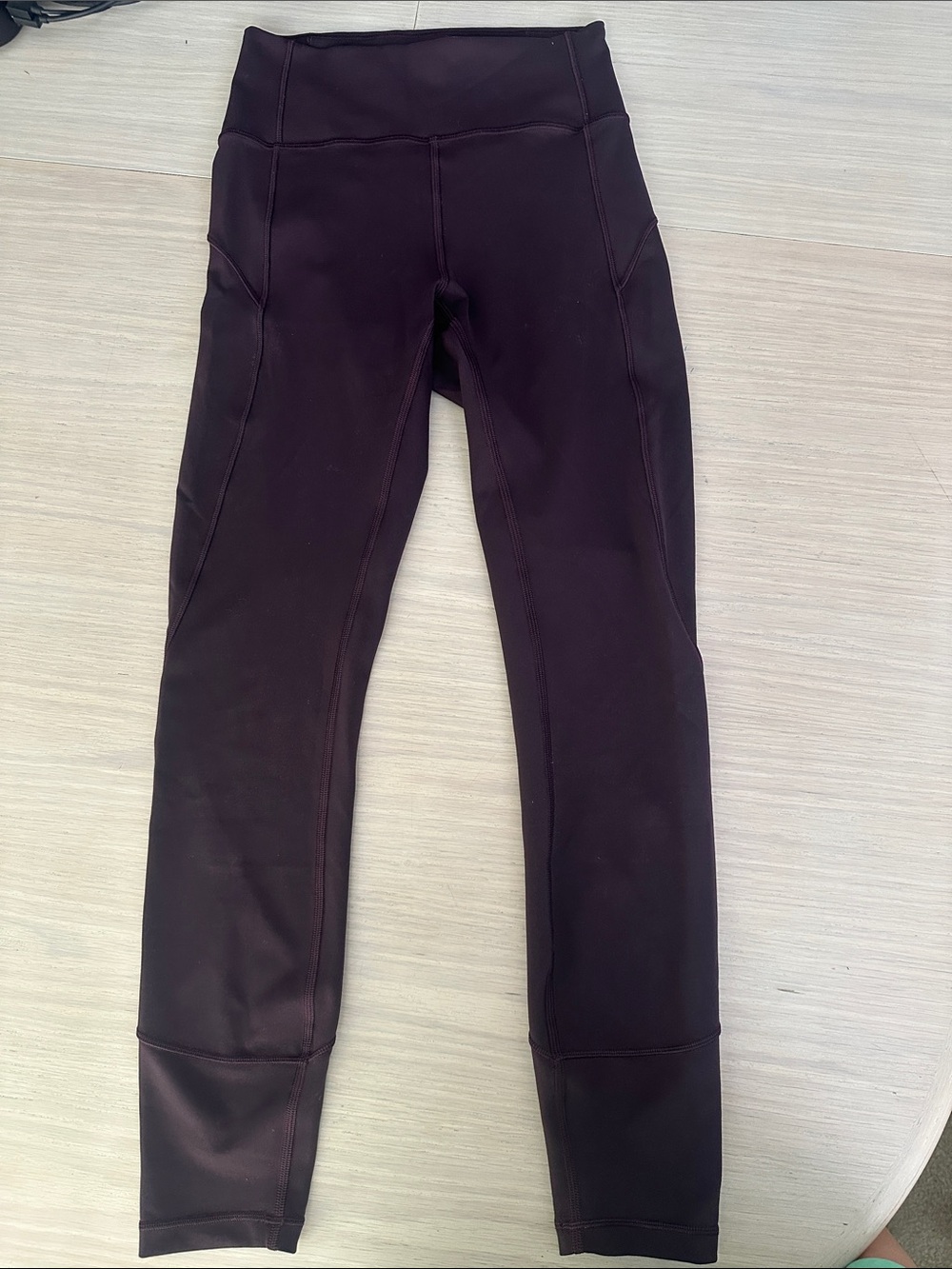 lululemon In Movement 7/8 Tight Leggings in Deep Plum sz 4